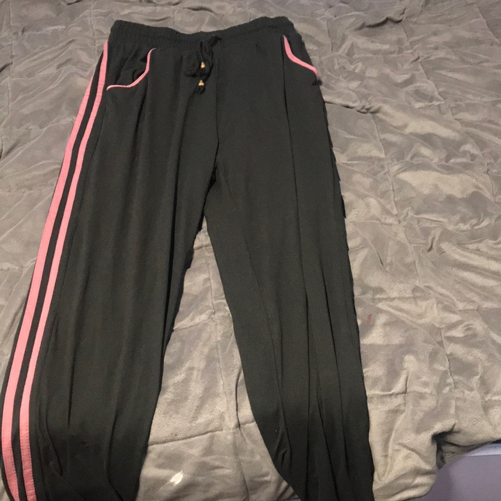 Black and pink sweatpants/joggers